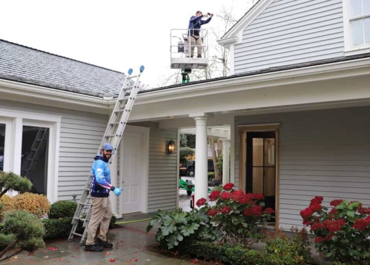 home exterior cleaning 750x536